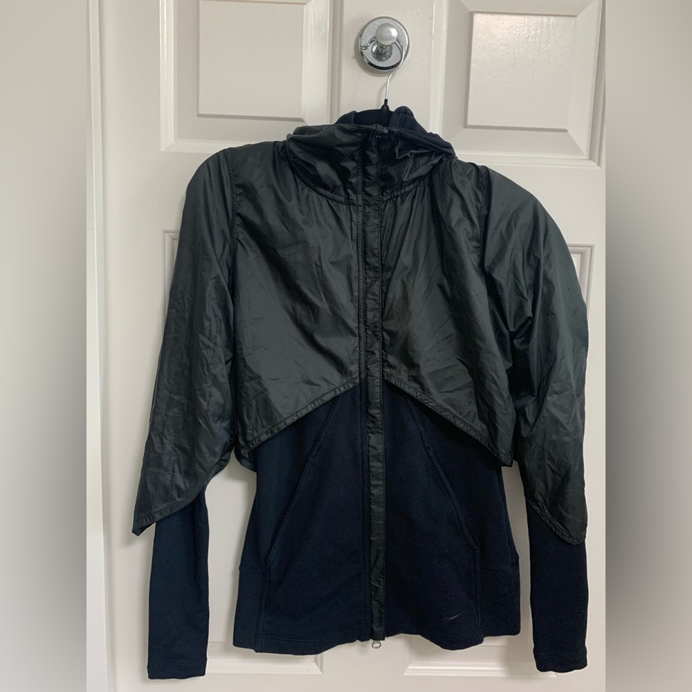 Nike Black Hooded Jacket With Wind Breaker